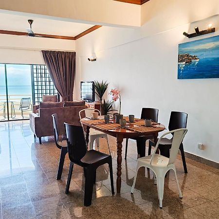 'Newly Refurbished' 'Sunny Seaview' At Regency With 2 Carpark By Shine Stay Port Dickson Eksteriør bilde
