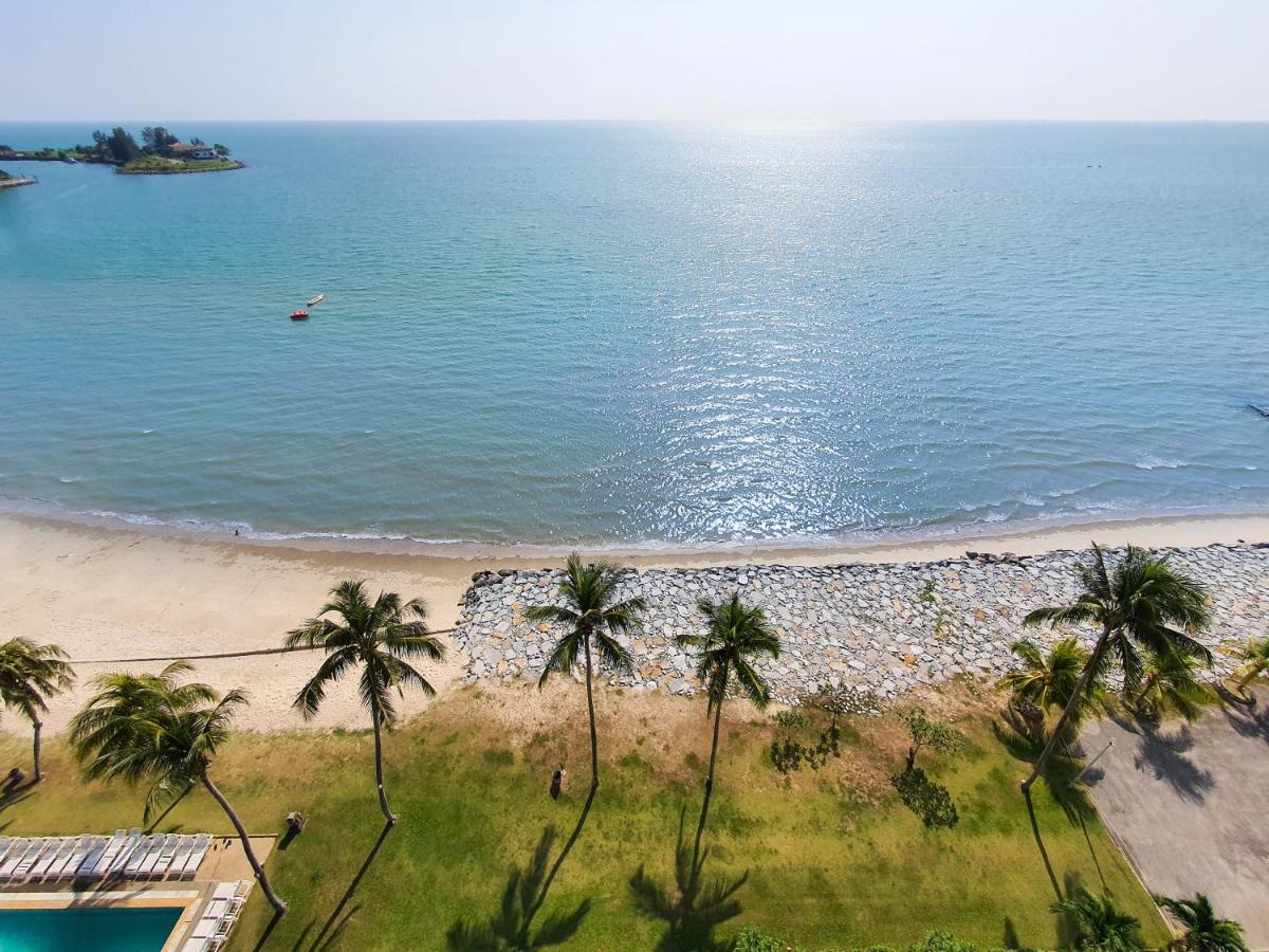 'Newly Refurbished' 'Sunny Seaview' At Regency With 2 Carpark By Shine Stay Port Dickson Eksteriør bilde