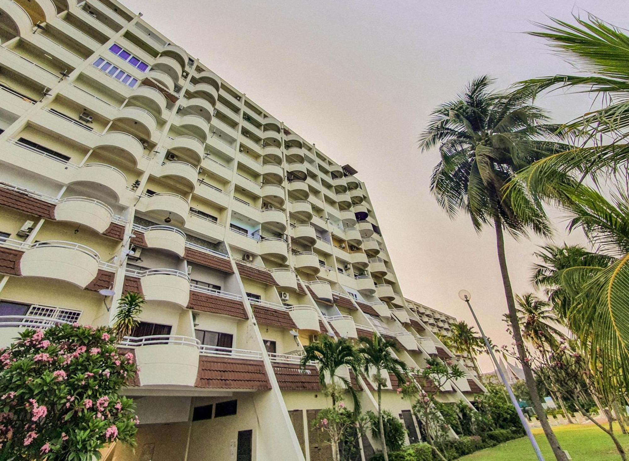 'Newly Refurbished' 'Sunny Seaview' At Regency With 2 Carpark By Shine Stay Port Dickson Eksteriør bilde
