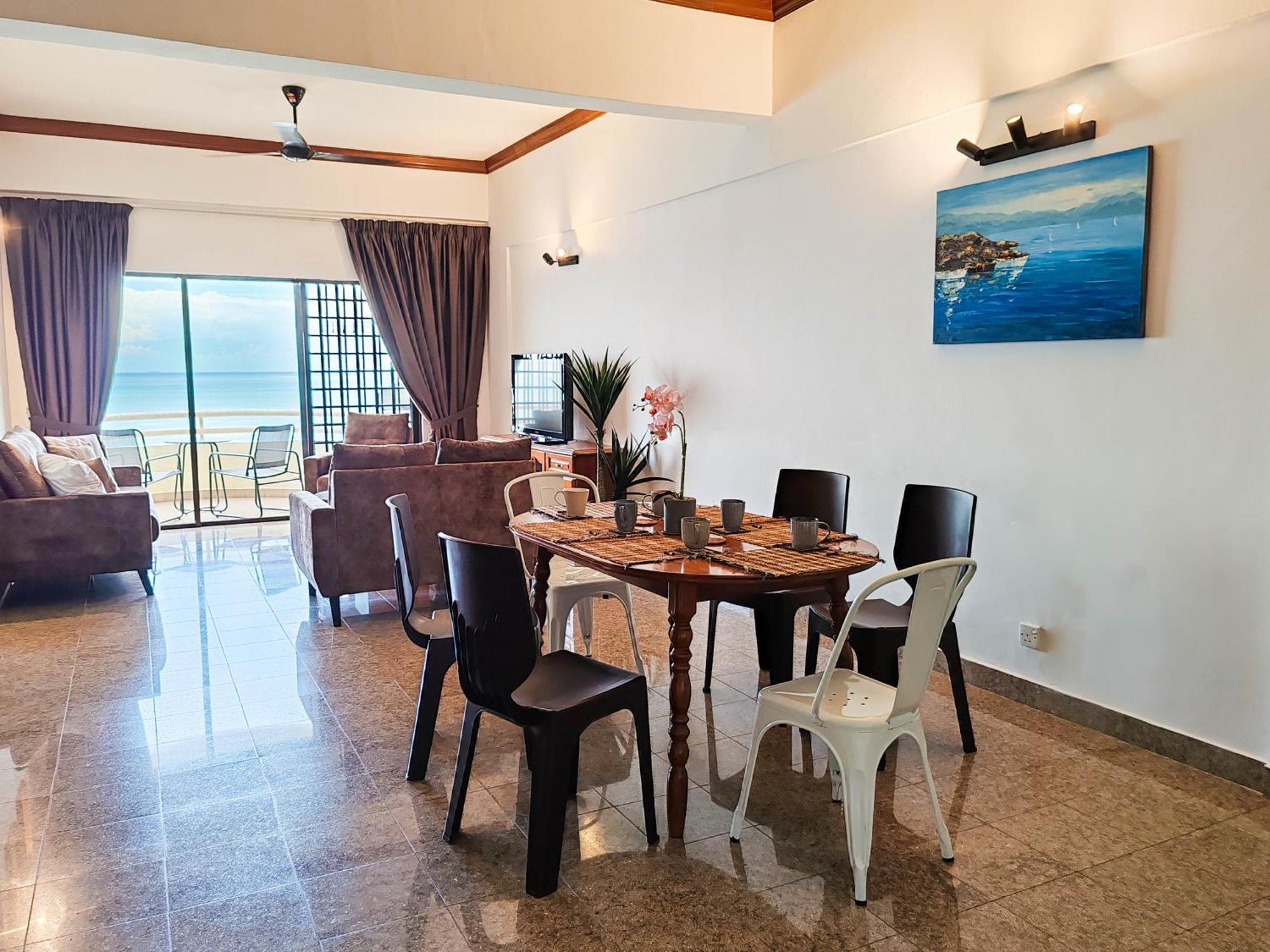 'Newly Refurbished' 'Sunny Seaview' At Regency With 2 Carpark By Shine Stay Port Dickson Eksteriør bilde